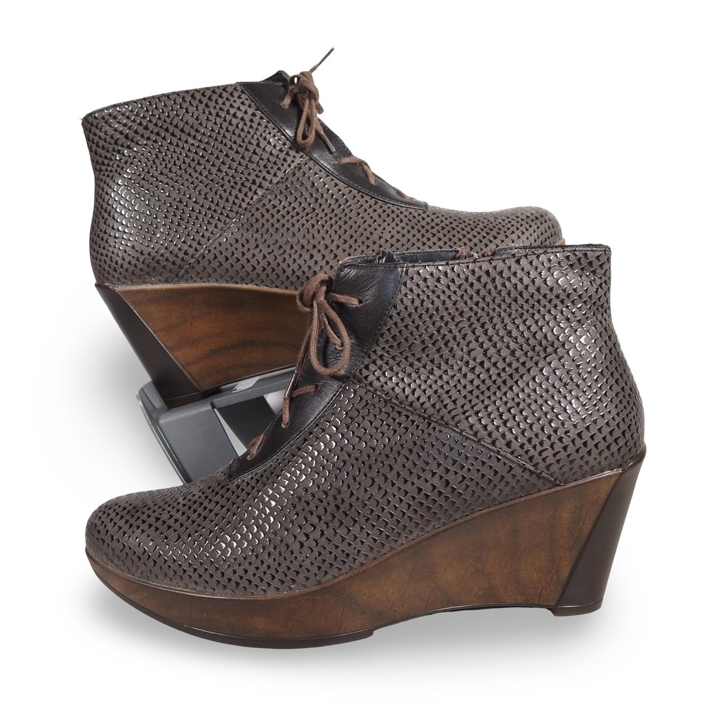 NAOT Nadine Embossed Wedge Ankle Booties Womens 8-8.5 39 Brown Leather Zip